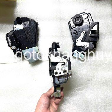 Cơ cấu khóa cốp ,khóa cửa hậu Lexus GX460 đời 2010-2021
