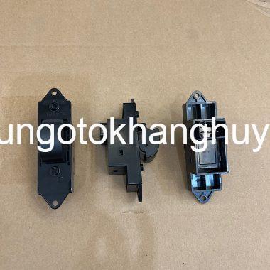 Công tắc lên kính trước phụ/ sau lái/ sau phụ Mitsubishi Zinger